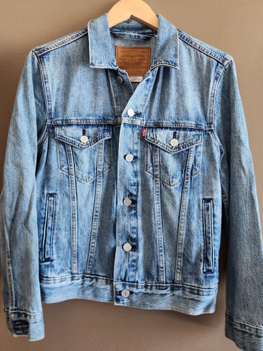 Levi's Women Trucker Denim Jacket (XS)